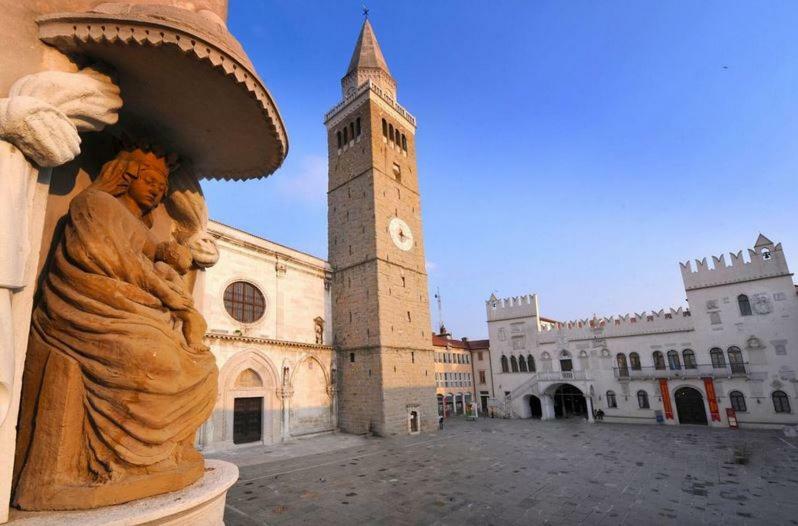 Appartamento Blue Casa Capodistria Esterno foto